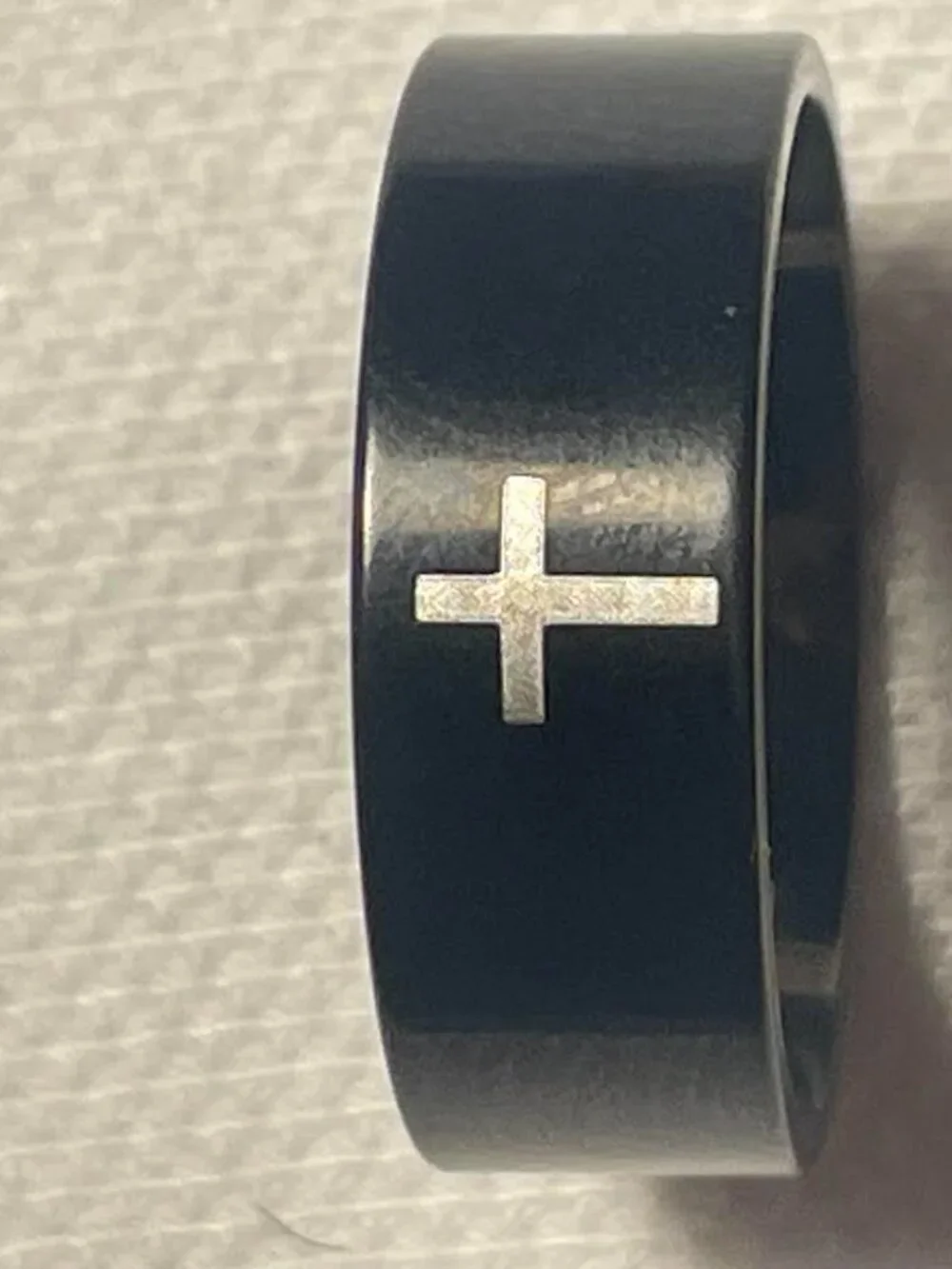 MR067 – Men’s Black Cross Band Ring | Size 10 | Faith-Inspired Minimalist Ring